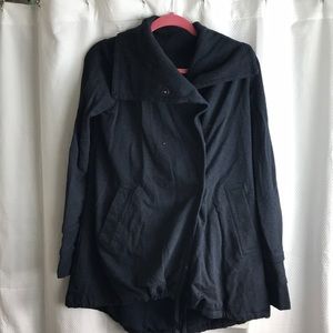 Lululemon gratitude wrap size 6